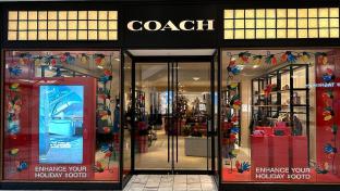 Coach AR holiday shopping window
